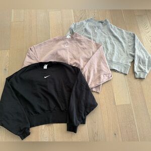 Nike Woman’s size small sweatshirt bundle